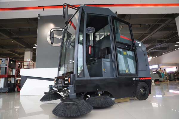 為什么掃地車的電機(jī)老是燒壞，保險(xiǎn)絲反而沒燒